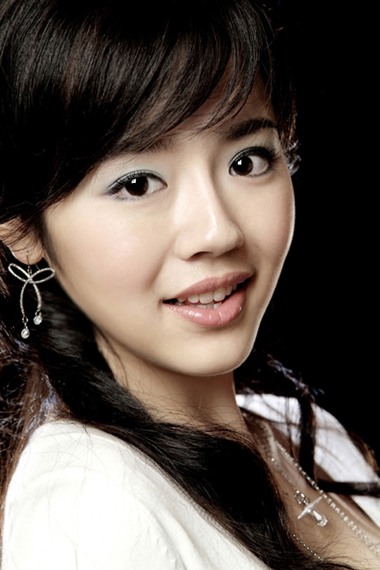 http://www.asian-hana.com/2.%E5%B0%8B-%E8%A2%81%E6%96%87%E9%9C%86.jpg