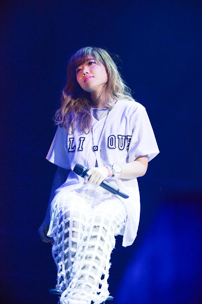 http://www.asian-hana.com/20140603m-flo_E800882%E2%91%A4.jpg