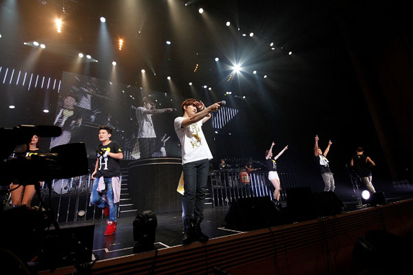 2PMジュノ、全国5大都市で開催のソロツアーファイナル公演大盛況！ - アジアンエンタメ情報サイト アジアンハナ（asian HANA.com）