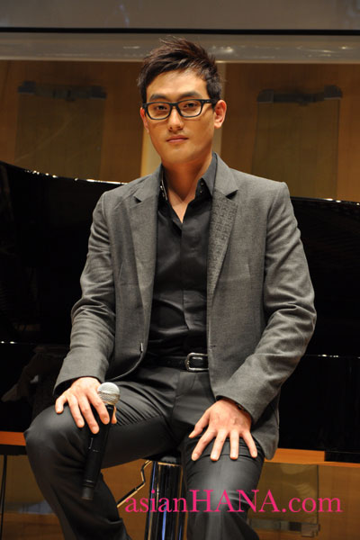 http://www.asian-hana.com/KANGTA6.jpg