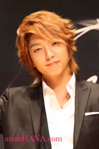 http://www.asian-hana.com/Leejunki15.jpg