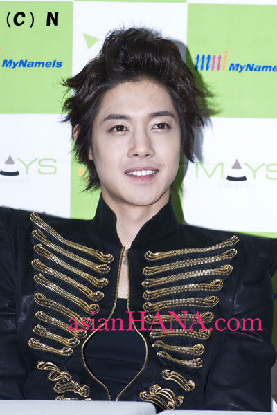 http://www.asian-hana.com/SS501_09-2.png