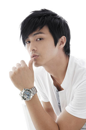 ｷﾑ･ｼﾞﾌﾝ2.jpg