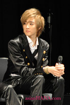 u-kiss13.jpg