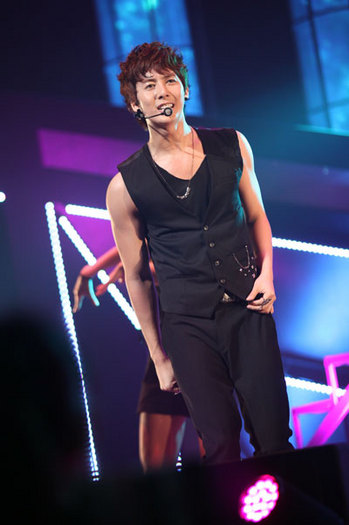 ソロ アーティストとして成長し続ける キム ヒョンジュン 末っ子 12年 東京 名古屋 大阪の３大都市でliveを開催決定 アジアンエンタメ情報サイト アジアンハナ Asian Hana Com