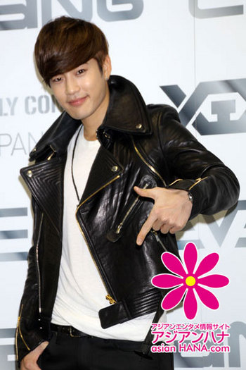 y-g-se7en-1.jpg