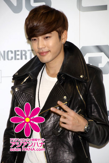 y-g-se7en-2.jpg