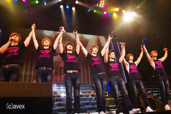 U-KISS_live4-1.jpg