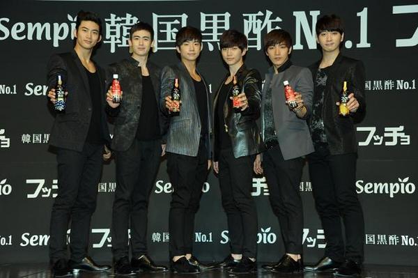 2PM9527-100.JPG