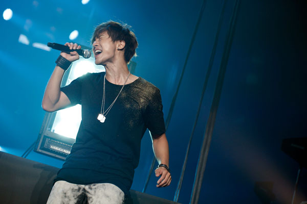 キム・ヒョンジュン涙「KIM HYUN JOONG HEAT 2012 in JAPAN