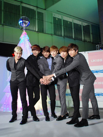 U-KISS_Christmas31.jpg