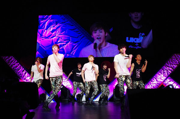 U-KISS_event4.JPG