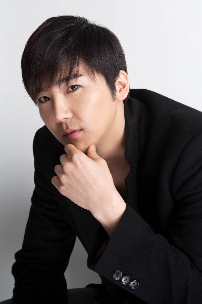 LeeHyun-01.jpg