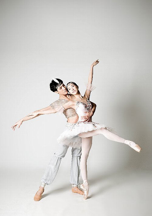 クラシック・ガラと現代バレエからなる豪華公演で来日！ - アジアン
