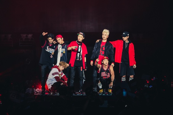 iKON_live2.jpg